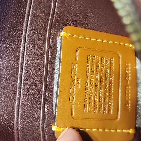 COACH DUSTY ROSE TEA ROSE CLUTCH WRISTLET NWOT - Picture 13 of 16